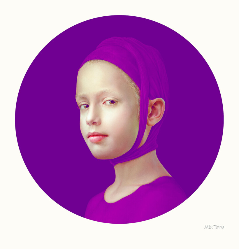 Retrato de una niña, con un vendaje morado, que mira directamente al espectador sobre un fondo de color morado intenso, pintado por el artista español Salustiano.